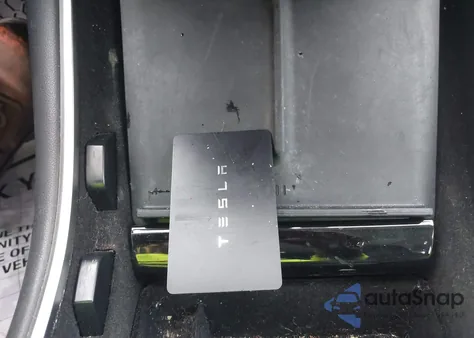2018 Tesla Model 3 Long Range/Mid Range from USA, damaged, VIN 5YJ3E1EA5JF098807